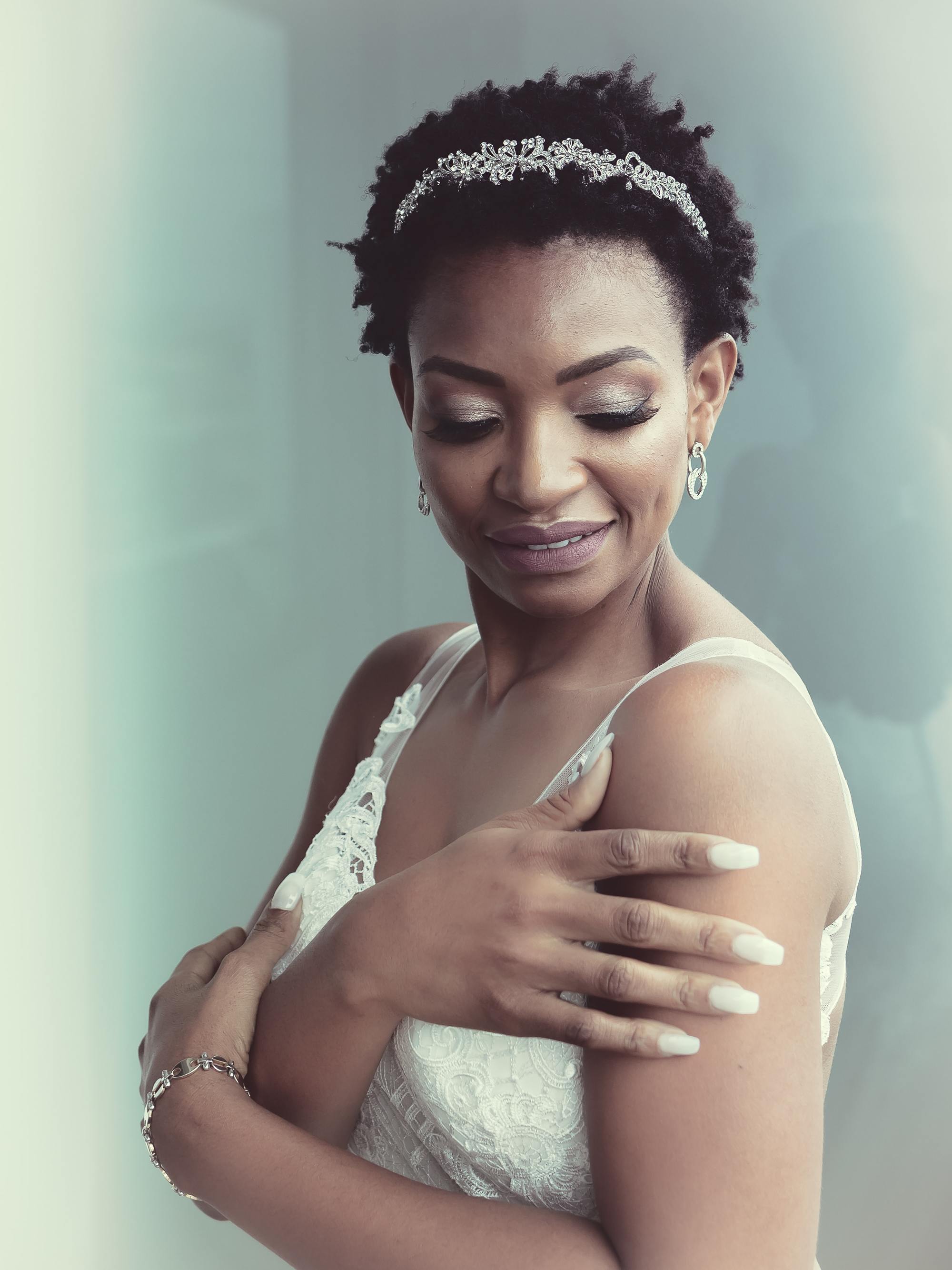 Short hair store bride