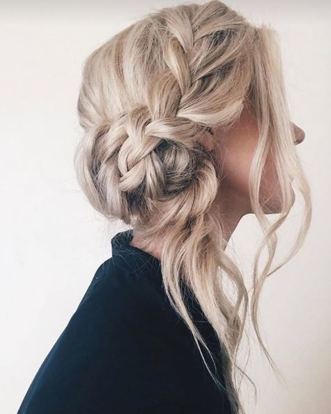 120 Chic Low Bun Hairstyles For Every Bride - Weddingomania