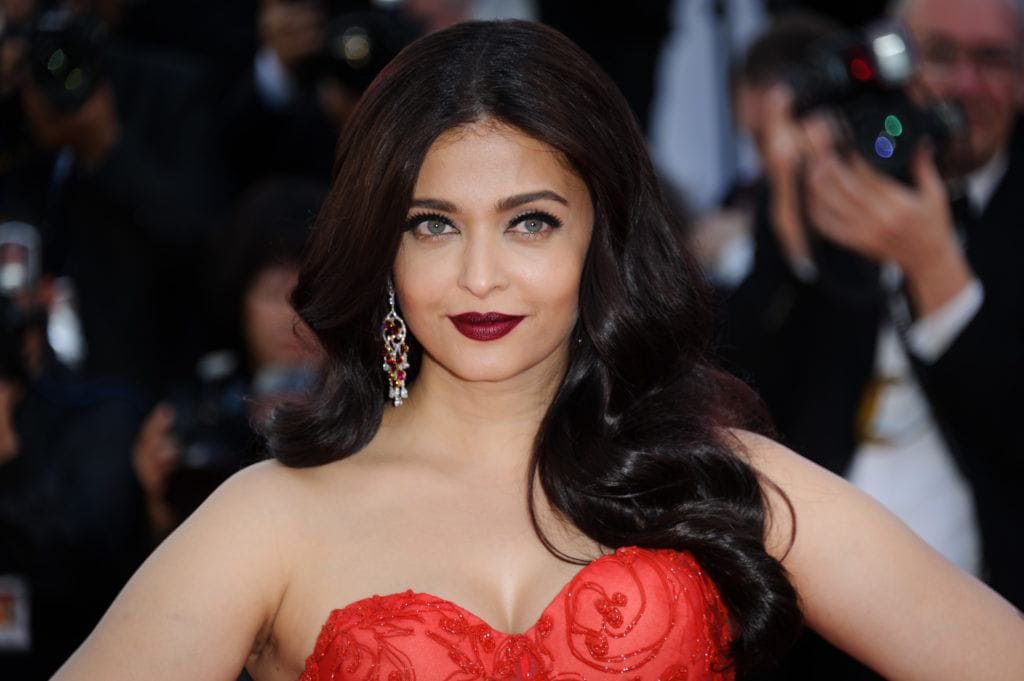 11 Easy Bollywood Hair Looks You Can Wear In Real Life