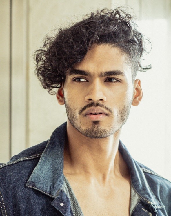 33 Sexy Curly Hairstyles  Haircuts for Men in 2023