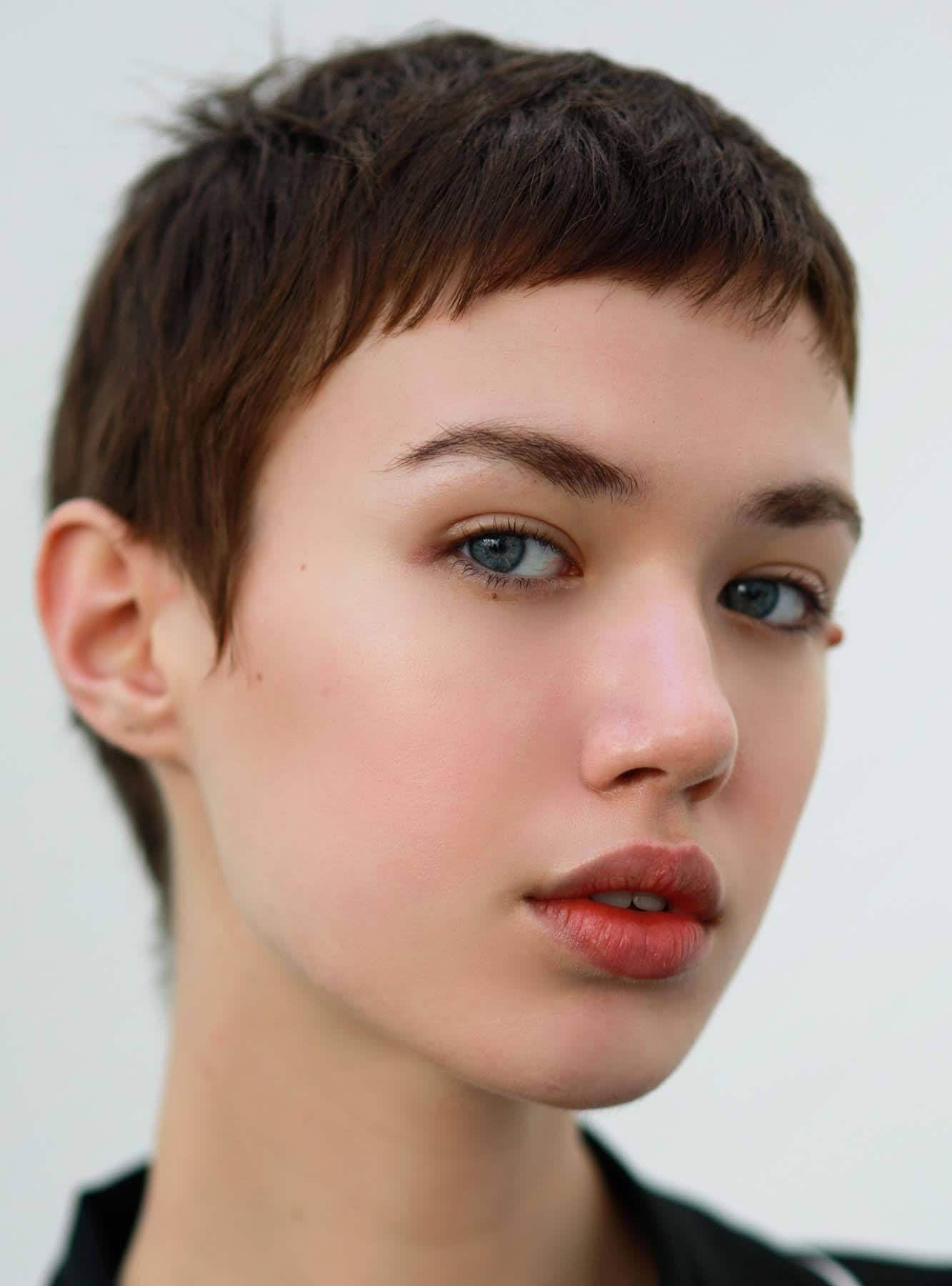 49 ทรงผม Pixie Cut วิธีเลือกทรงผมซอยสั้น ที่โฉบเฉี่ยวเปรี้ยวเท่ตามรูปหน้า |  All Things Hair Th